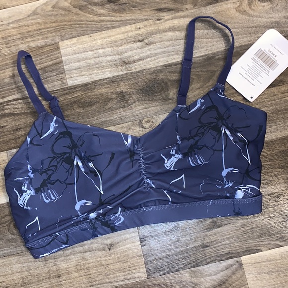 Alejandra Sports Bra - Picture 5 of 8